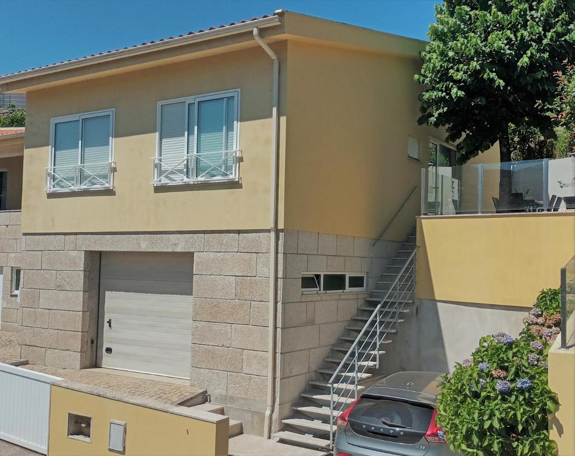 Apartamento Casa de Ribes T1-T2 Vista Fantástica Rio Caldo Exterior foto